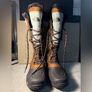 North Face Shellista Lace up Waterproof boots Size 9